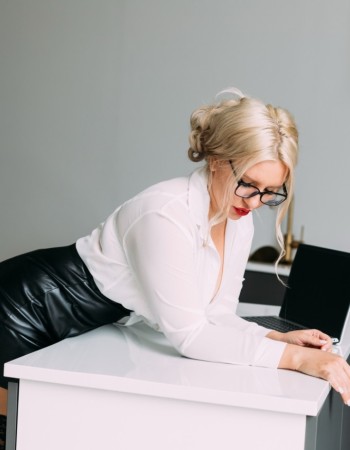 Частная массажистка Кира 