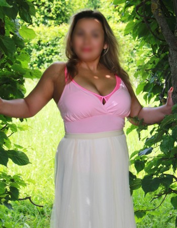 Частная массажистка Лора 