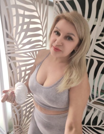 Частная массажистка Елена 