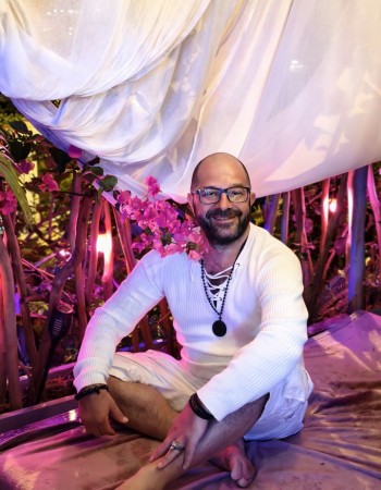 Частный массажист Денис 