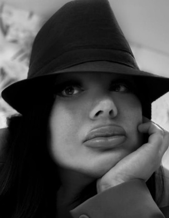 Частная массажистка Вика 