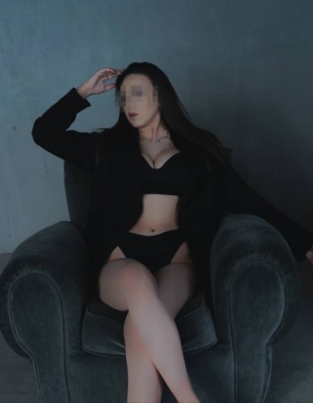 Частная массажистка Адель 