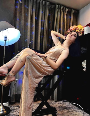 Частная массажистка Адель 