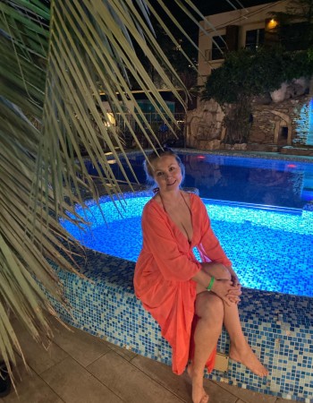 Частная массажистка Полина 