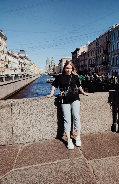 Частная массажистка Алиса, 22 года, Санкт-Петербург - фото 1