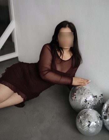 Частная массажистка Лола 