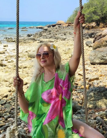 Частная массажистка Лара 