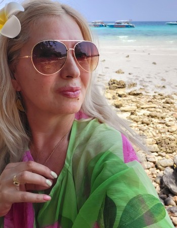 Частная массажистка Лара 