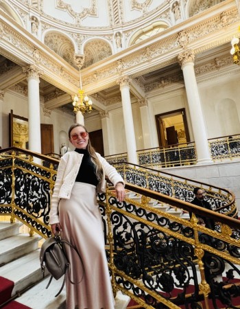 Частная массажистка Арина 