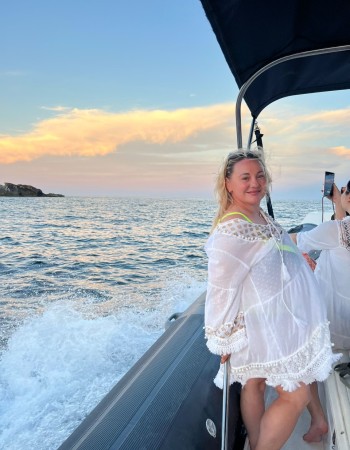 Частная массажистка Вика 