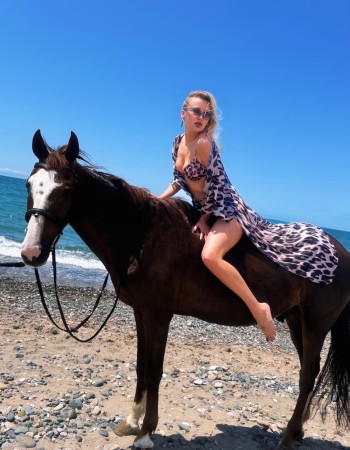 Частная массажистка Аня 